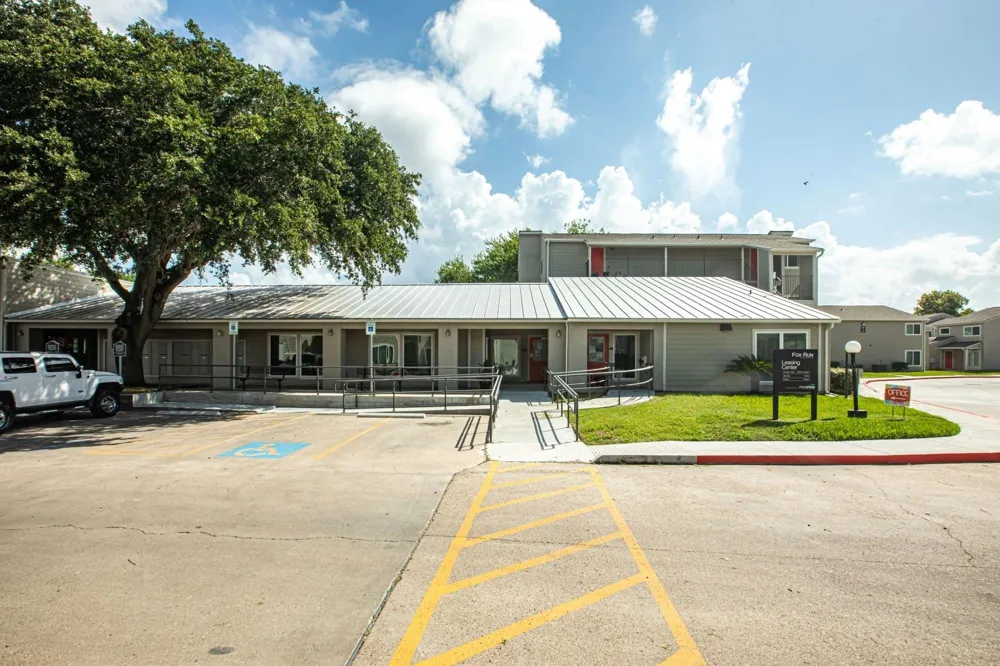 2008 Sam Houston Victoria, TX 77901