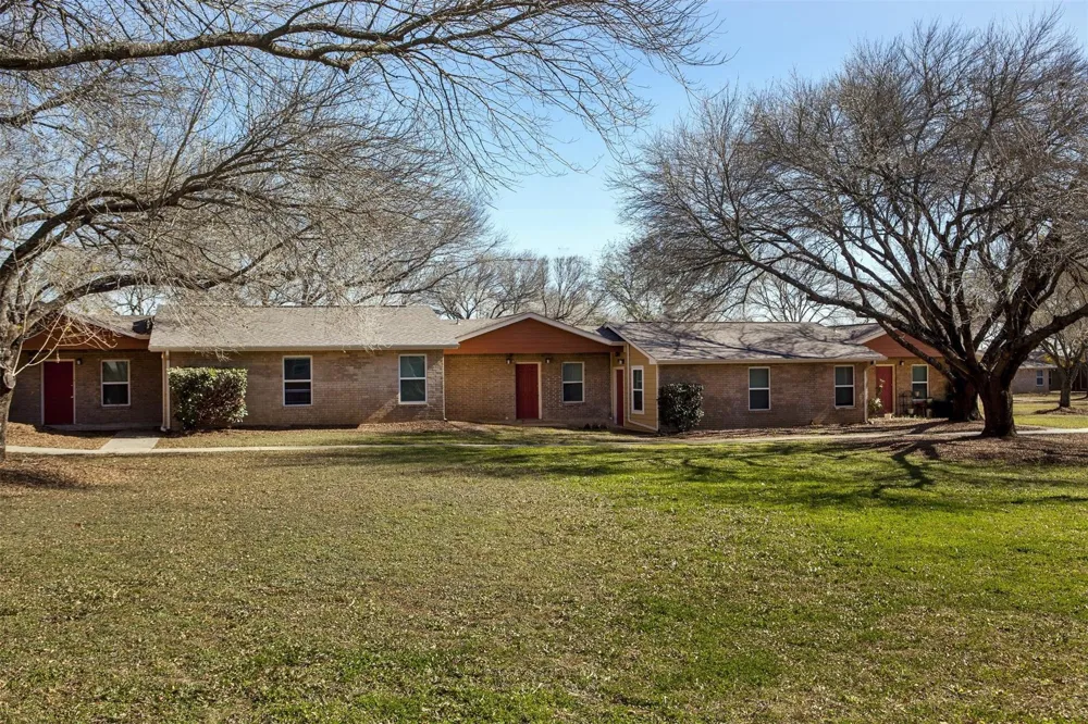 1200 E Frio Street Pearsall, TX 78061