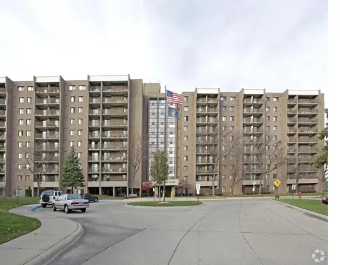 100 Hazelcrest Pl