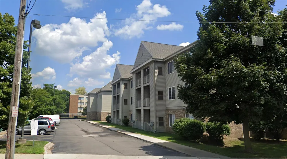 1300 Electric Ave Lincoln Park, MI 48146