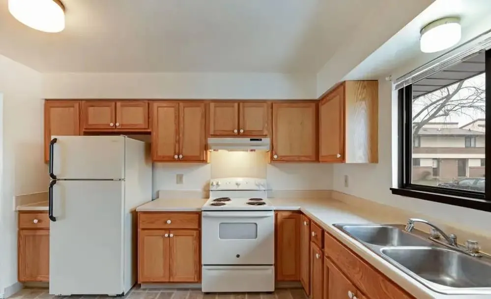 180 Colony Dr S Saginaw, MI 48638