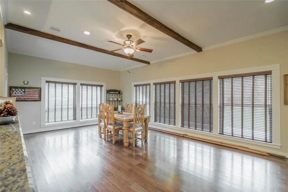 1003 Ellisor Road New Waverly, TX 77358