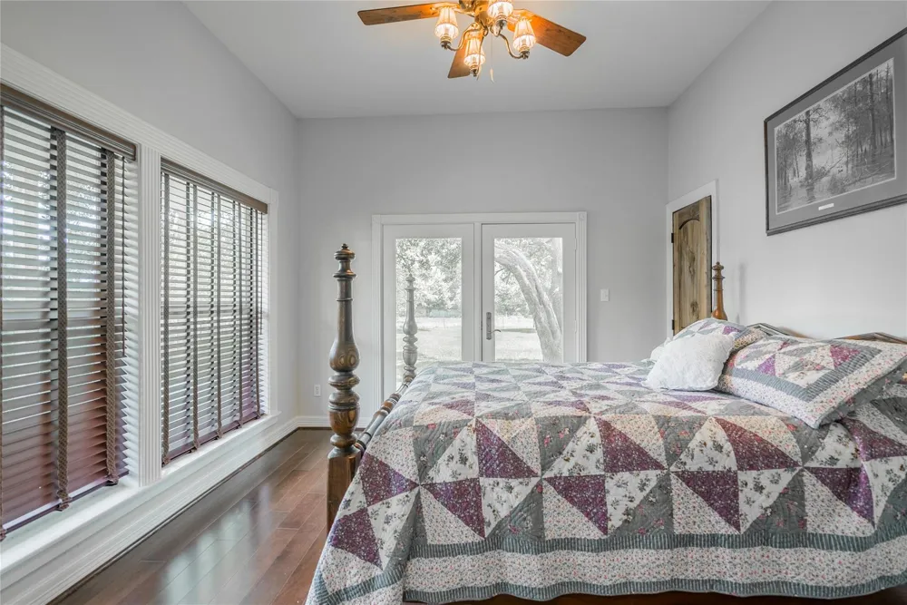 1003 Ellisor Road New Waverly, TX 77358