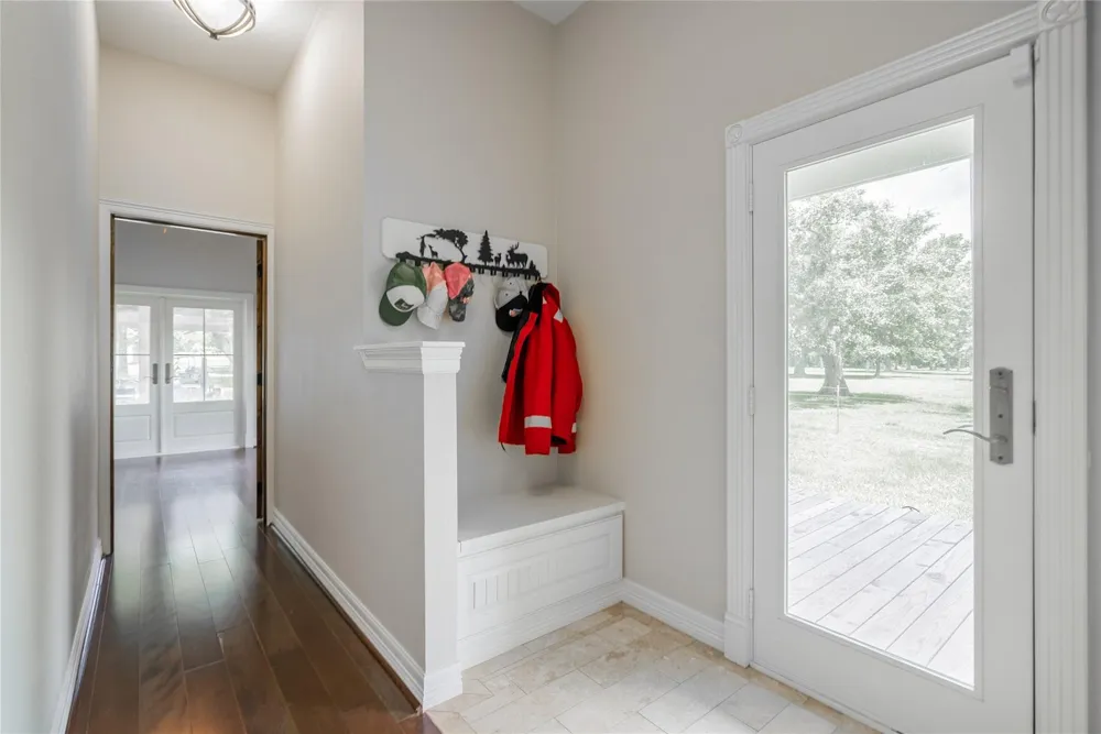 1003 Ellisor Road New Waverly, TX 77358