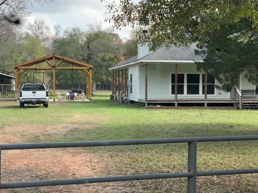 1003 Ellisor Road New Waverly, TX 77358