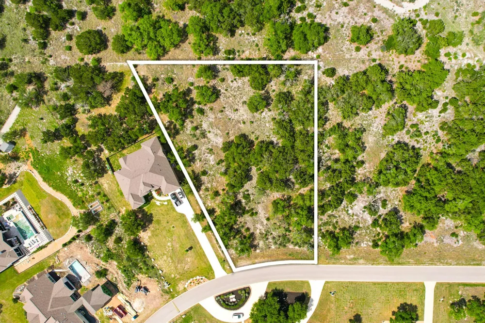 208 Spicewood Trail Drive Spicewood, TX 78669