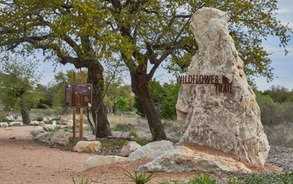 208 Spicewood Trail Drive Spicewood, TX 78669