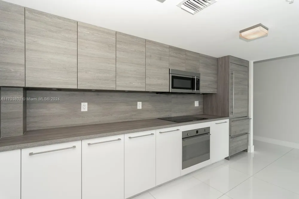 400 Sunny Isles Blvd #919 Sunny Isles Beach, FL 33160