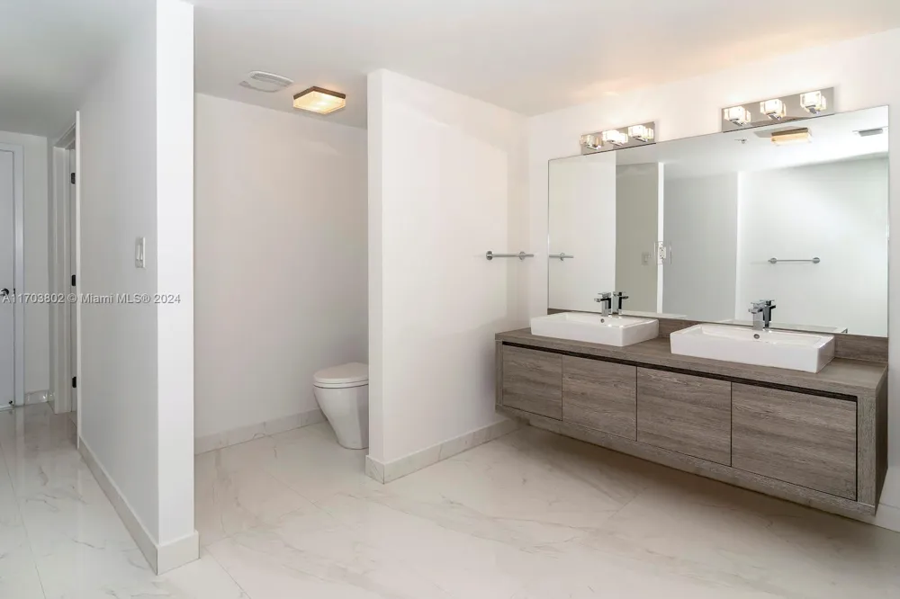 400 Sunny Isles Blvd #919 Sunny Isles Beach, FL 33160