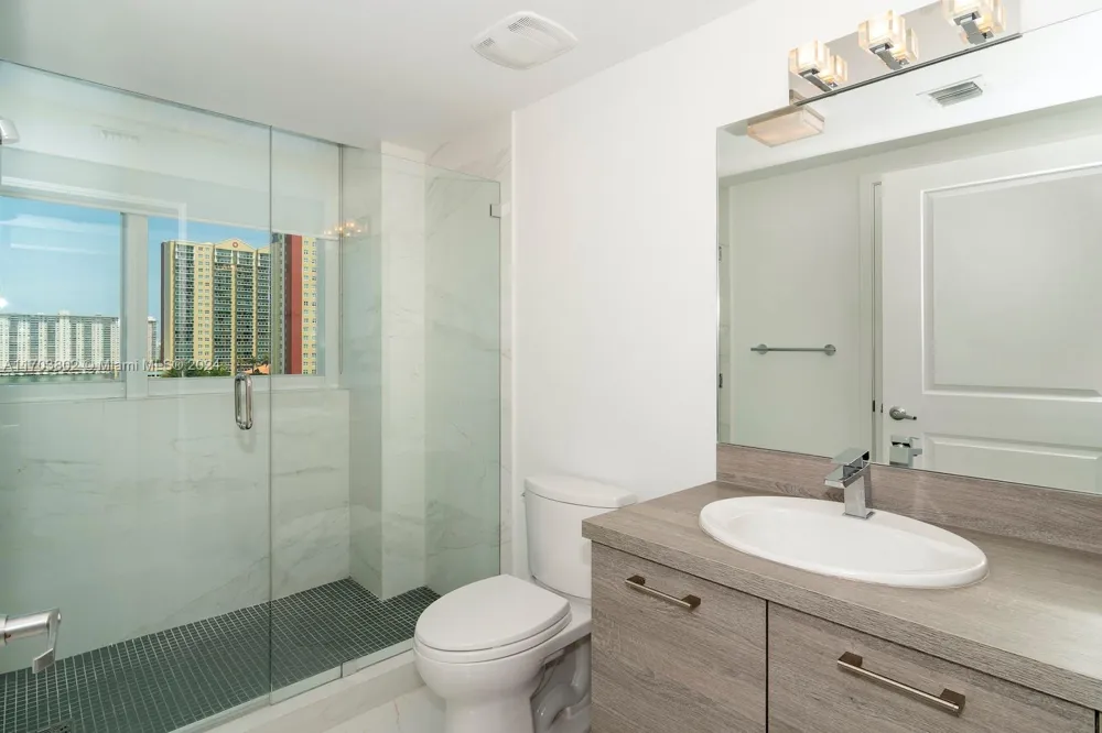 400 Sunny Isles Blvd #919 Sunny Isles Beach, FL 33160