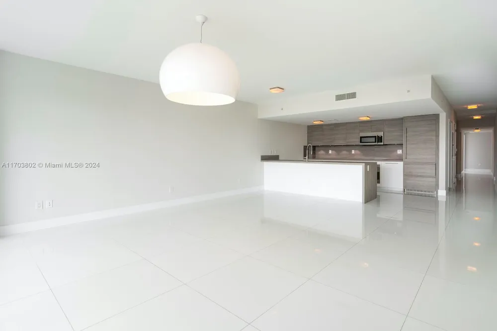 400 Sunny Isles Blvd #919 Sunny Isles Beach, FL 33160