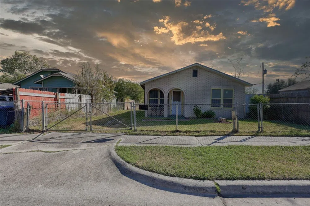 940 Dolores Street Corpus Christi, TX 78405