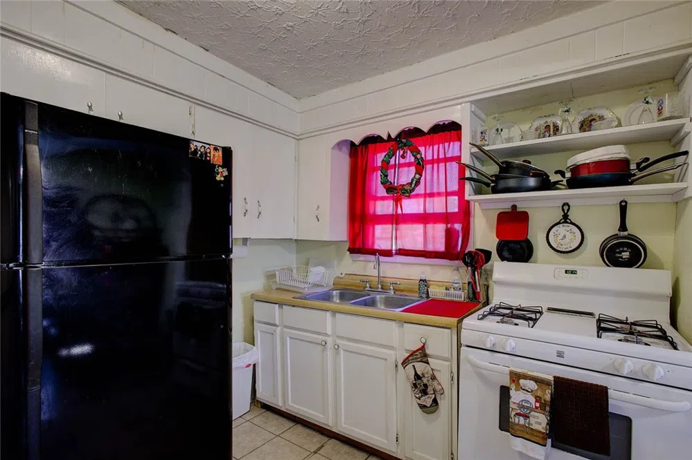 940 Dolores Street Corpus Christi, TX 78405