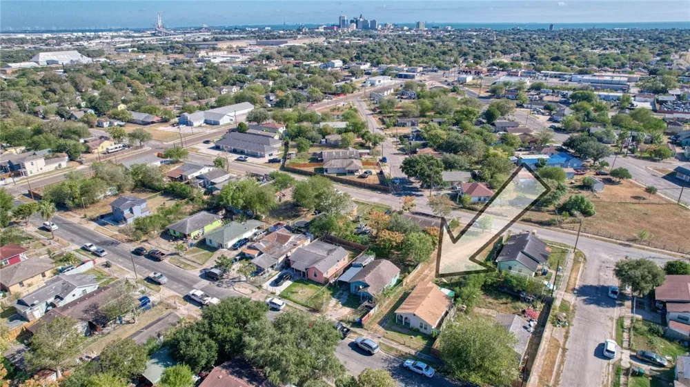 940 Dolores Street Corpus Christi, TX 78405