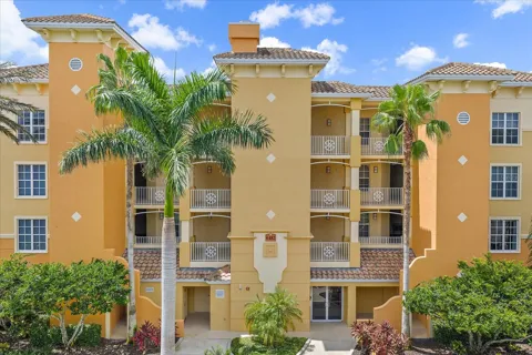 6482 WATERCREST WAY #204