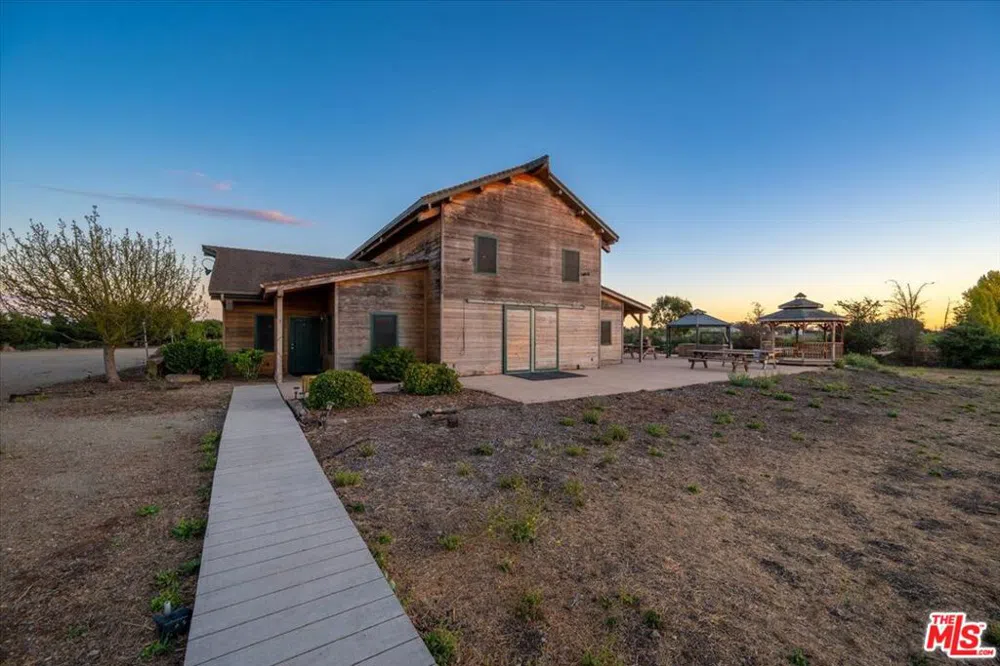 220 Hans Place Nipomo, CA 93444