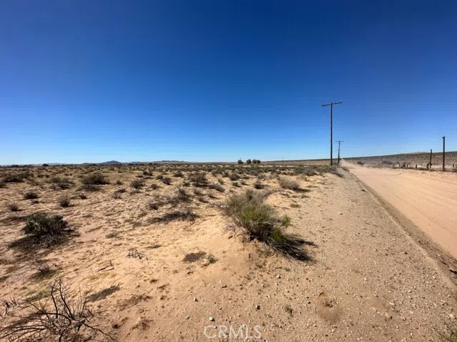 Salinas Road Hinkley, CA 92347