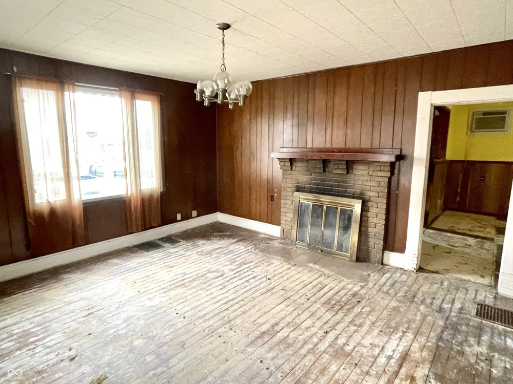 310 S Pleasant Street Edinburgh, IN 46124