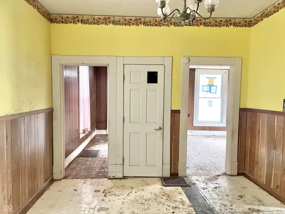 310 S Pleasant Street Edinburgh, IN 46124