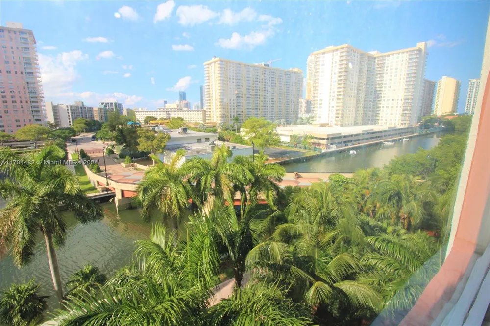 17150 Bay Rd #2612 Sunny Isles Beach, FL 33160