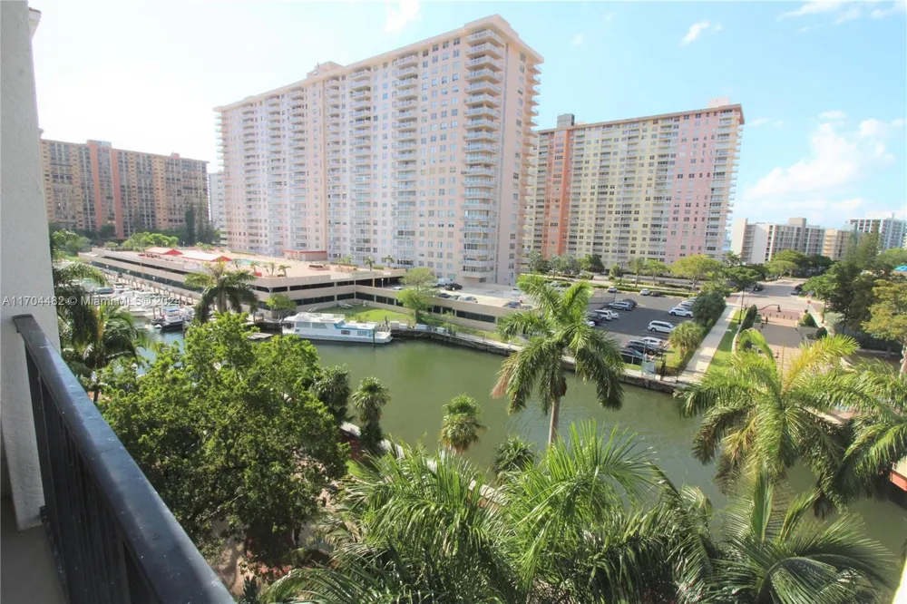 17150 Bay Rd #2612 Sunny Isles Beach, FL 33160