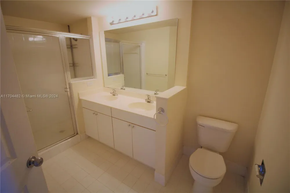 17150 Bay Rd #2612 Sunny Isles Beach, FL 33160