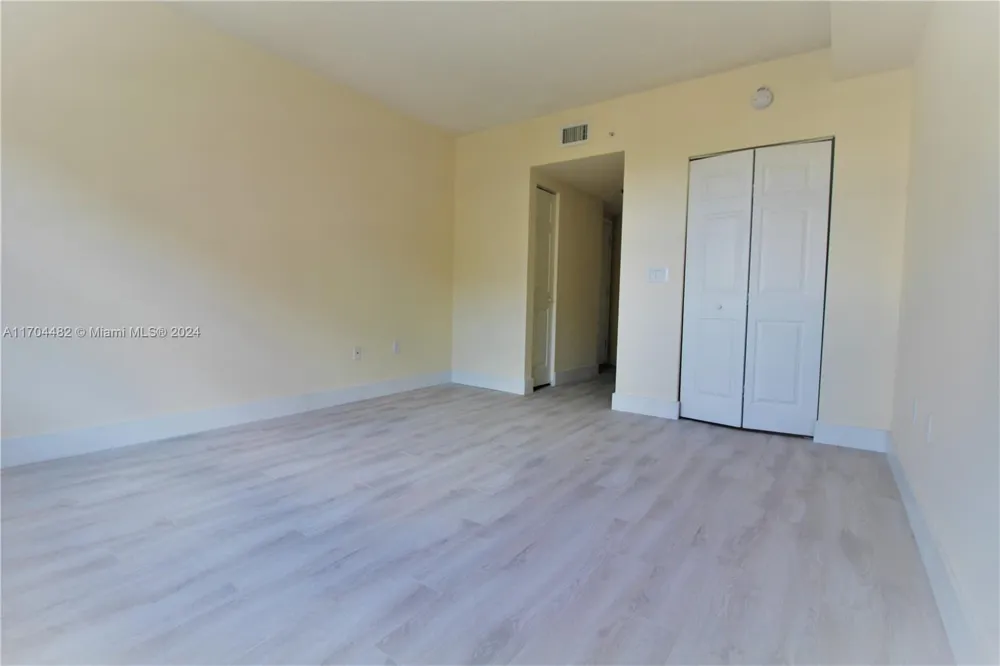 17150 Bay Rd #2612 Sunny Isles Beach, FL 33160