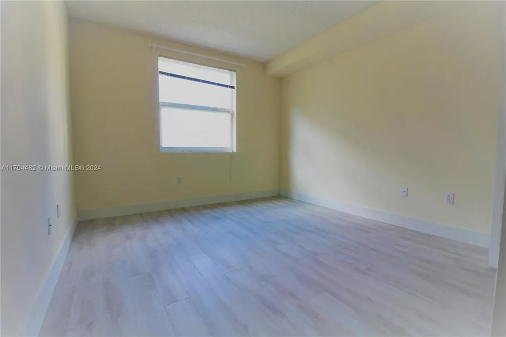 17150 Bay Rd #2612 Sunny Isles Beach, FL 33160