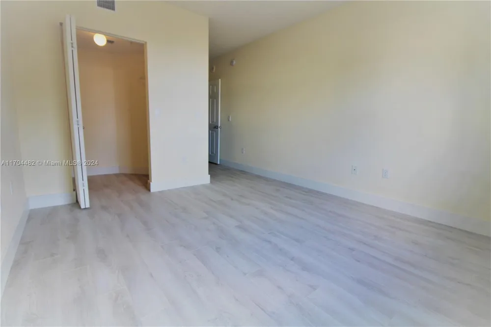 17150 Bay Rd #2612 Sunny Isles Beach, FL 33160