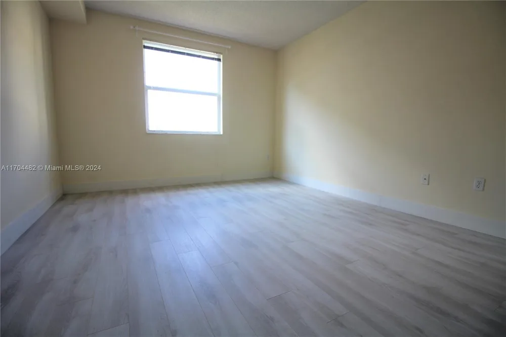 17150 Bay Rd #2612 Sunny Isles Beach, FL 33160