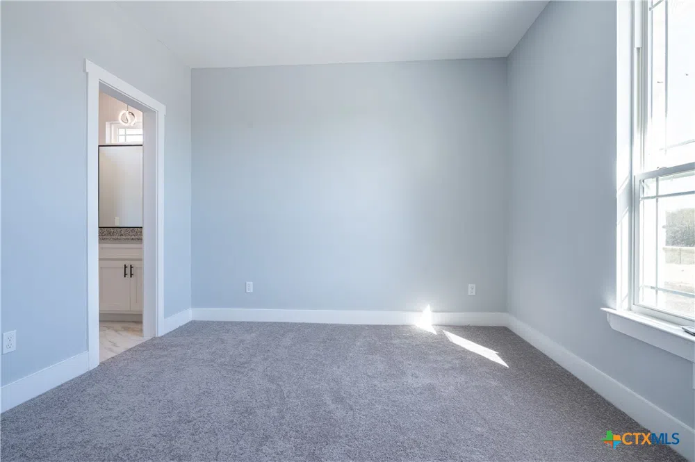 1000 Black Ankle Road Lockhart, TX 78644