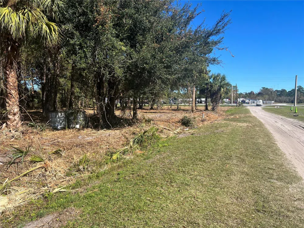 17802 US-301 Waldo, FL 32694