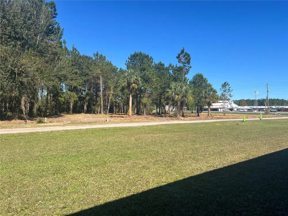 17802 US-301 Waldo, FL 32694