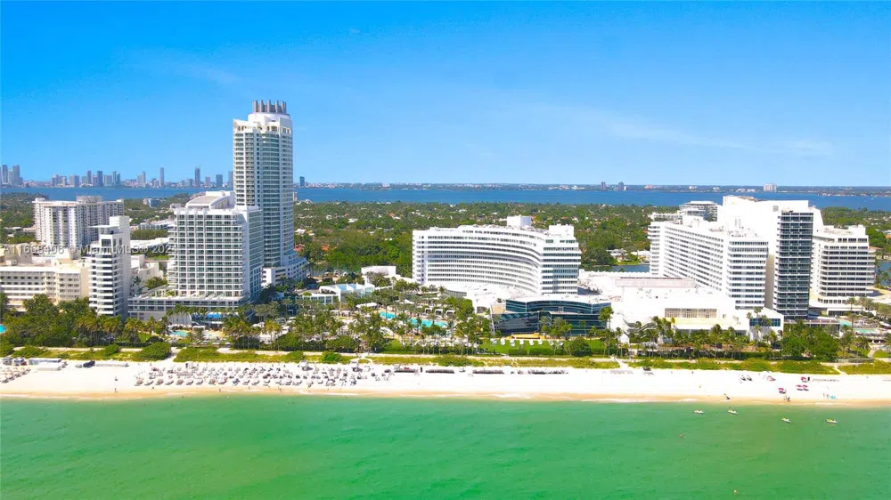 4391 Collins Ave #1501/1502 Miami Beach, FL 33140