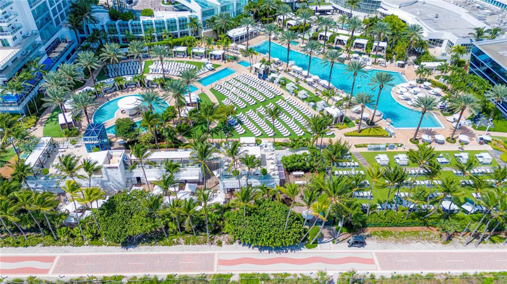 4391 Collins Ave #1501/1502 Miami Beach, FL 33140