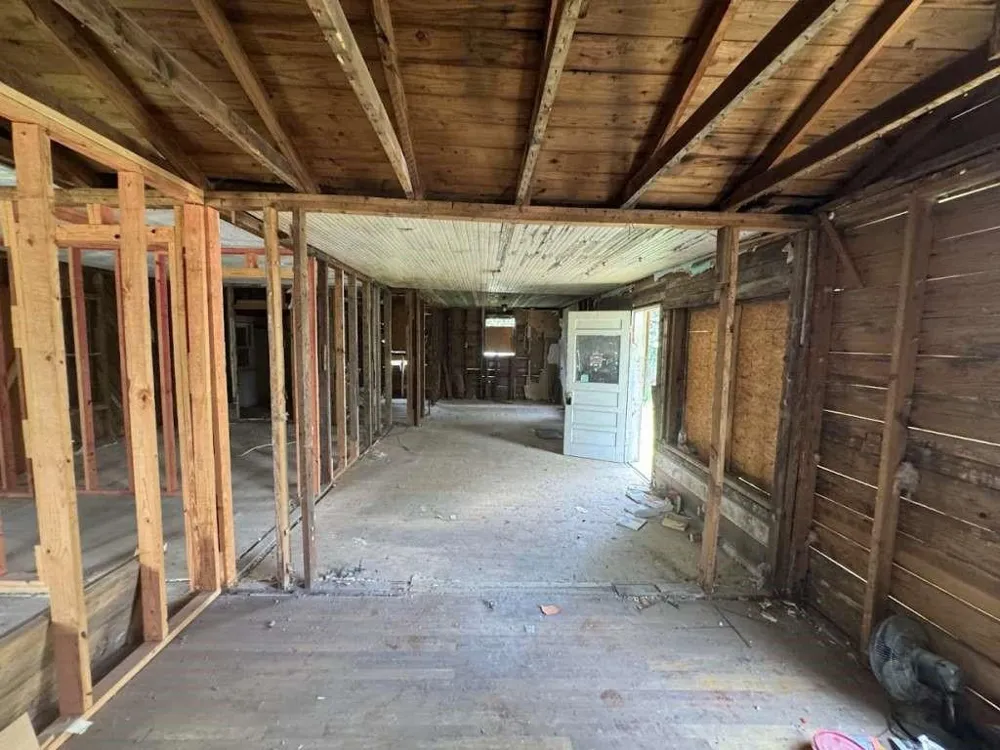 1443 Saenz San Antonio, TX 78214