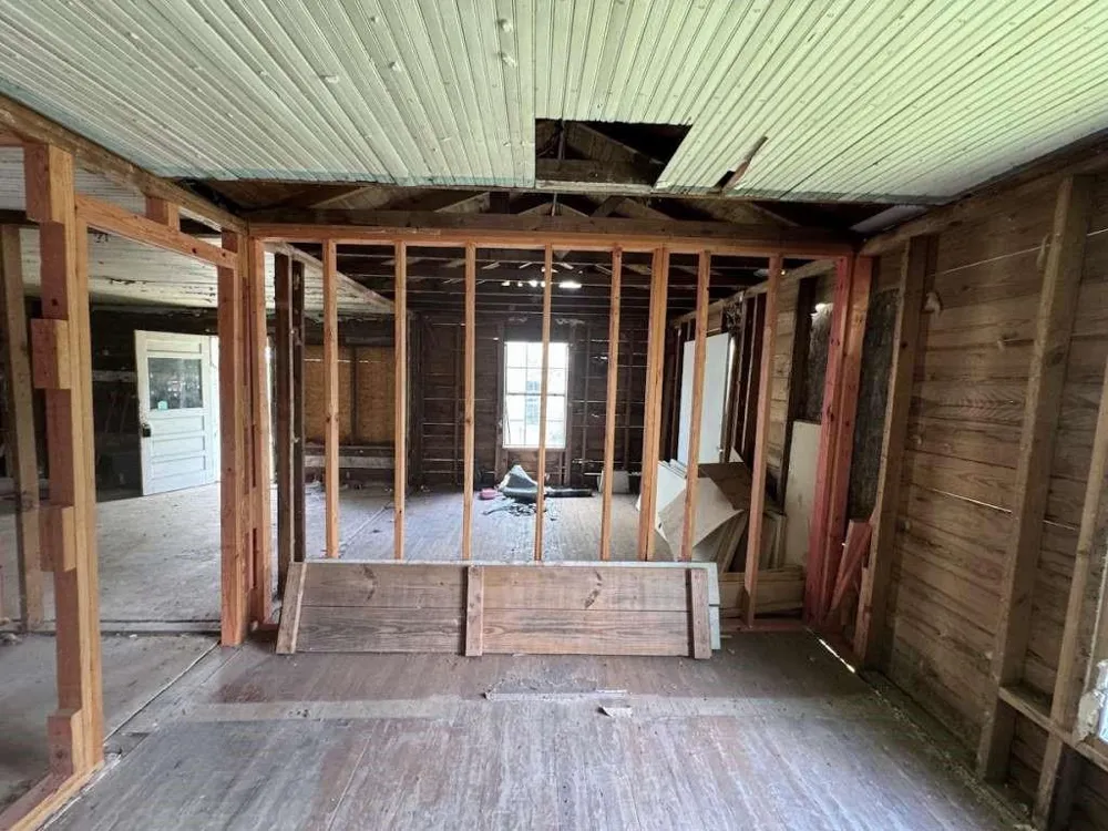 1443 Saenz San Antonio, TX 78214