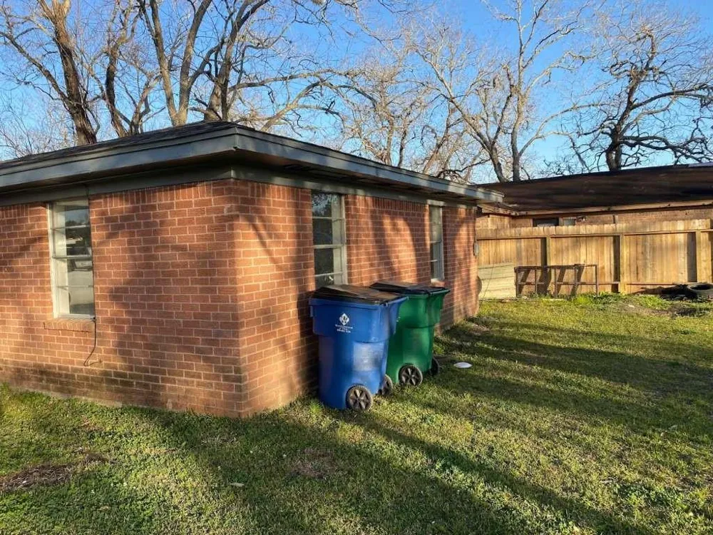 609 W 6th Street Sweeny, TX 77480