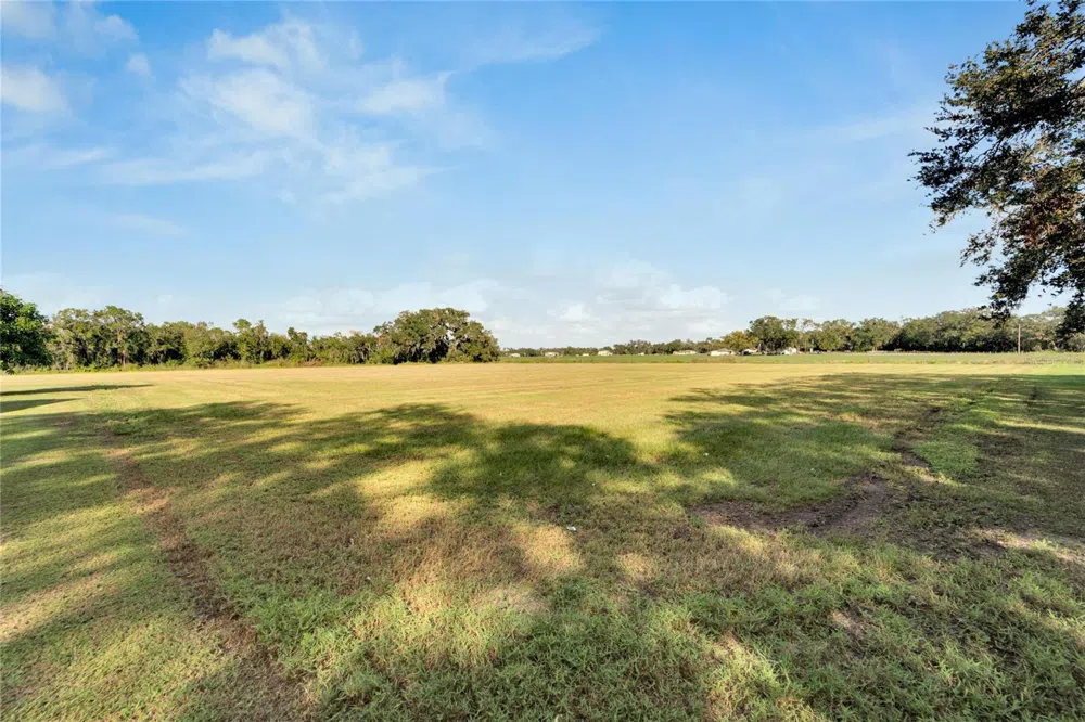 5020 SYDNEY ROAD Plant City, FL 33566