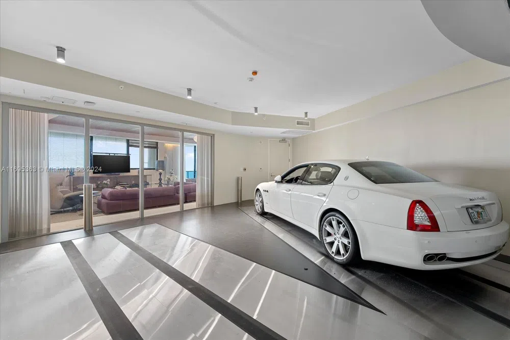 18555 Collins Ave #3405 Sunny Isles Beach, FL 33160