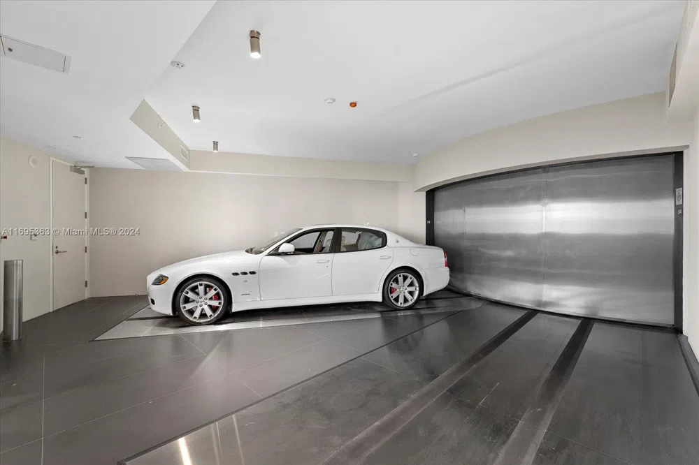 18555 Collins Ave #3405 Sunny Isles Beach, FL 33160