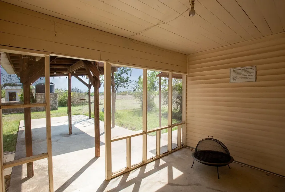 730 E Us Hwy 84 Goldthwaite, TX 76844