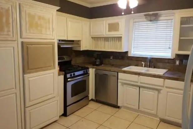 303 S 17th Street Nederland, TX 77627