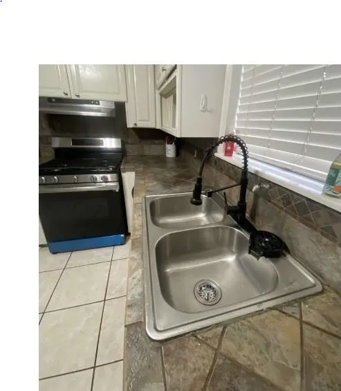 303 S 17th Street Nederland, TX 77627
