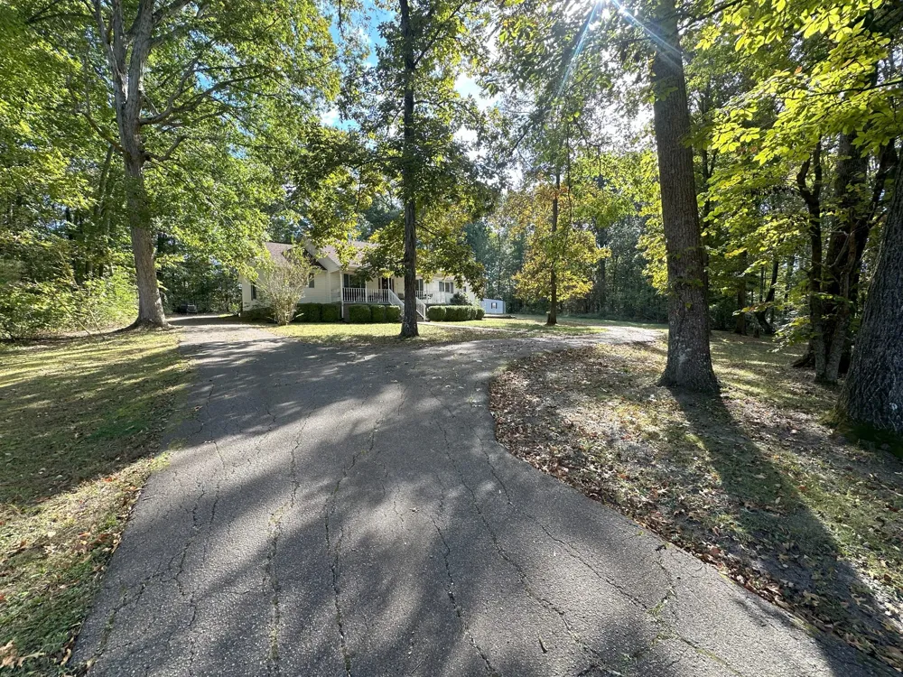 883 Crucifer Rd Huron, TN 38345