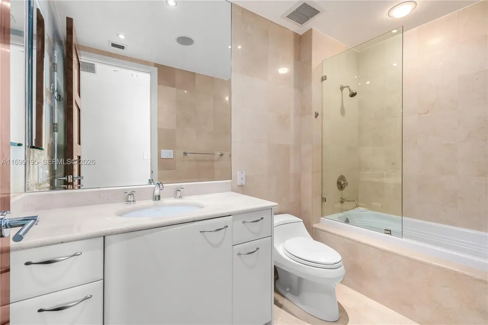20155 NE 38th Ct #2903 Aventura, FL 33180