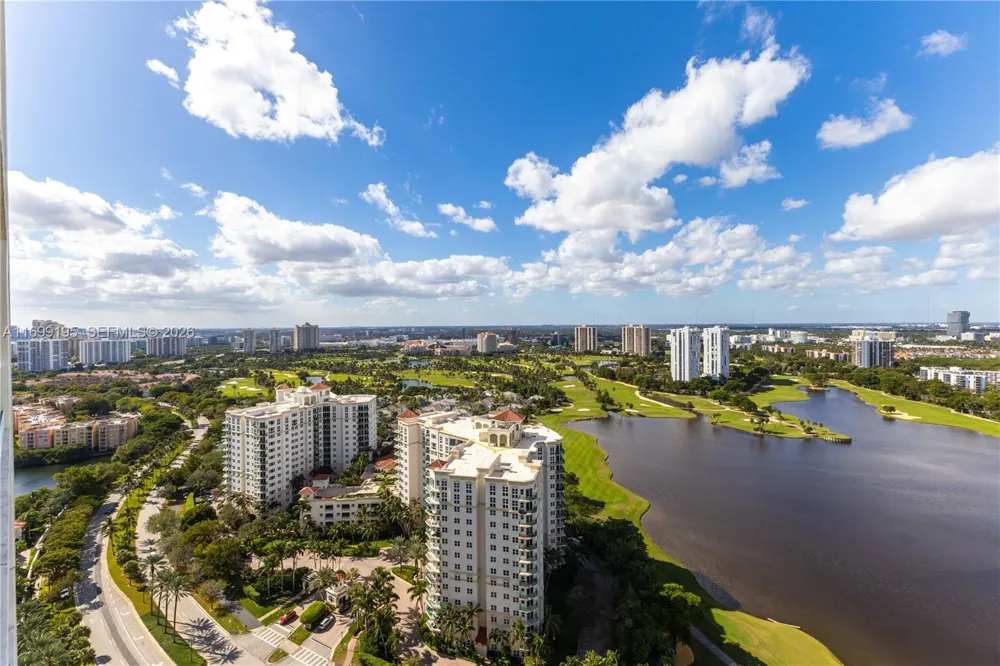 20155 NE 38th Ct #2903 Aventura, FL 33180