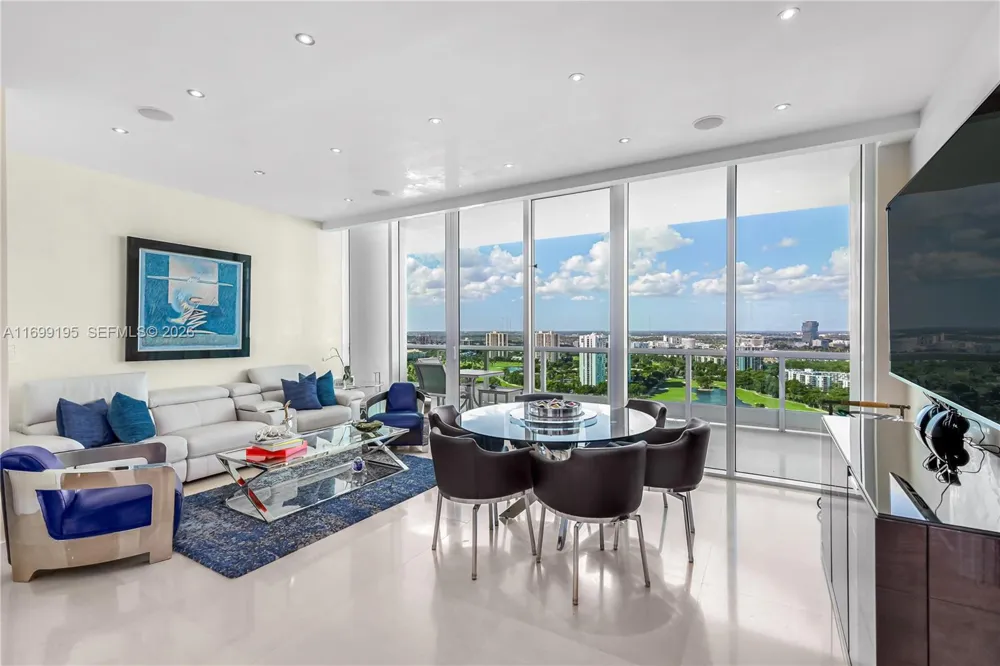 20155 NE 38th Ct #2903 Aventura, FL 33180
