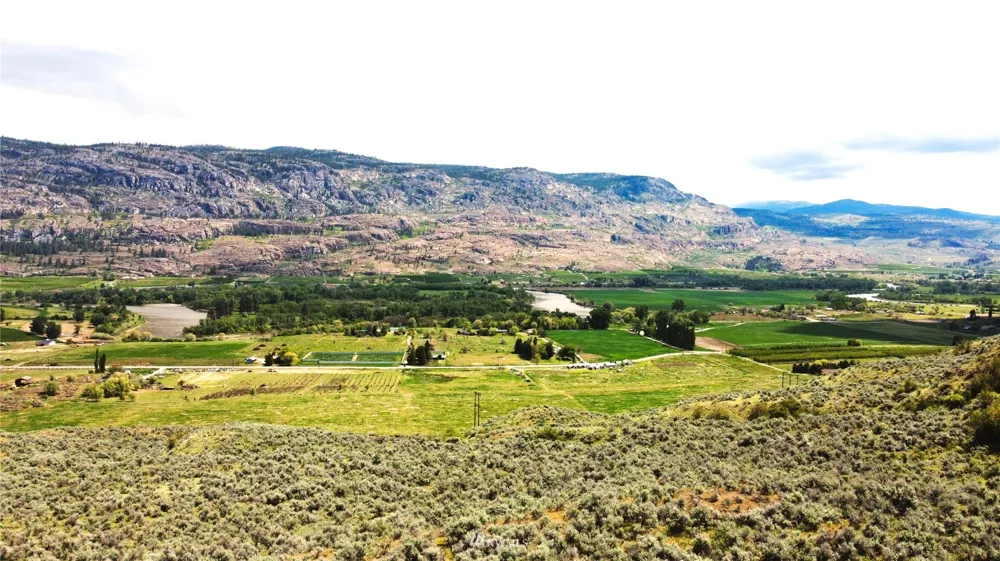 1640 Highway 7 Oroville, WA 98844