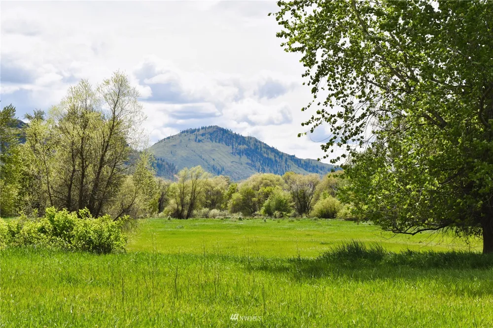 1640 Highway 7 Oroville, WA 98844